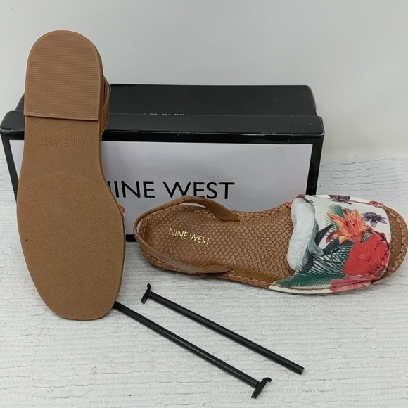 Nine West Izzio Canvas Sandal - Picture 6 of 11